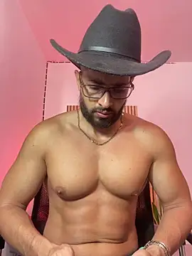 magnumchris online show from June 2026 12:40:01 PM