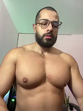 Snapshot of magnumchris chatting on June 2026 04:07:01 PM magnumchris online show from June 2026 04:07:01 PM