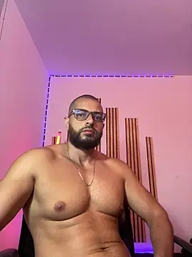 Snapshot of magnumchris chatting on July 2026 10:34:01 PM magnumchris online show from July 2026 10:34:01 PM