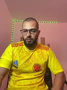 Snapshot of magnumchris chatting on July 2026 03:00:02 AM magnumchris online show from July 2026 03:00:02 AM