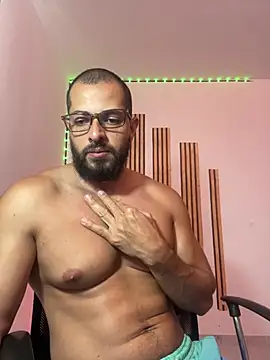 Snapshot of magnumchris chatting on July 2026 03:39:02 PM magnumchris online show from July 2026 03:39:02 PM