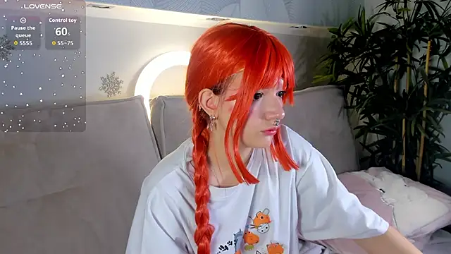 Snapshot of Molly_Platt chatting on December 2025 09:25:01 AM Molly Platt online show from December 2025 09:25:01 AM