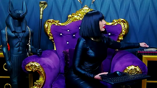 LaraMaeve online show from September 2025 05:01:02 AM