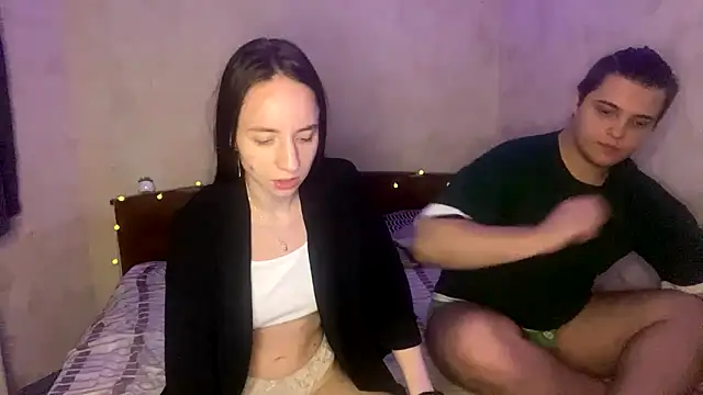 lailarays online show from September 2025 04:17:01 PM