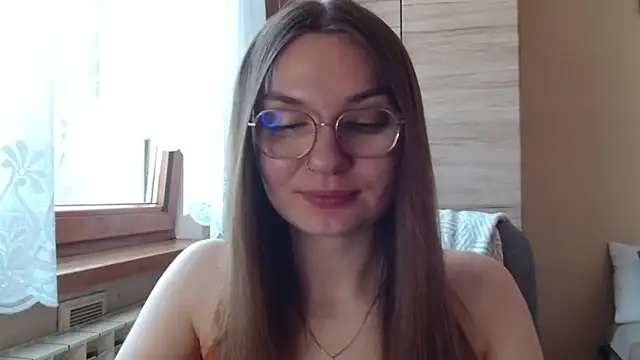 LooveELLYx online show from July 2026 06:30:02 AM