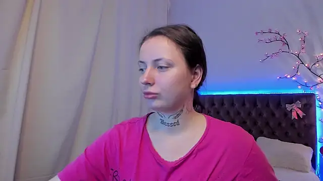 LilaVame online show from November 2025 08:53:02 PM