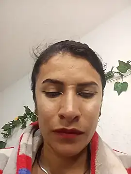 karinnahotdirty online show from February 2026 09:47:02 PM