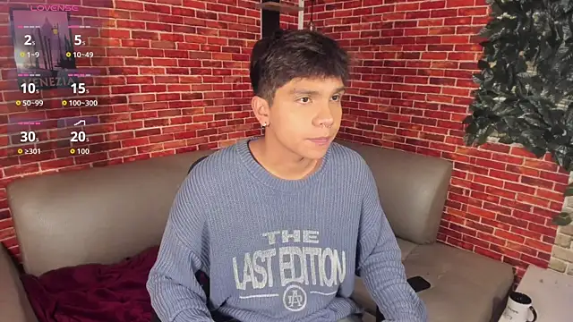 Snapshot of Thiago_Kozak chatting on May 2026 01:06:01 PM Thiago Kozak online show from May 2026 01:06:01 PM