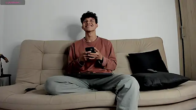 2Amateur Guys online show from October 2025 11:27:02 PM