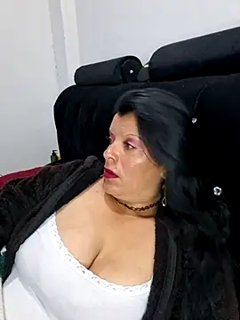 Hanna Kieran online show from October 2025 03:47:02 AM