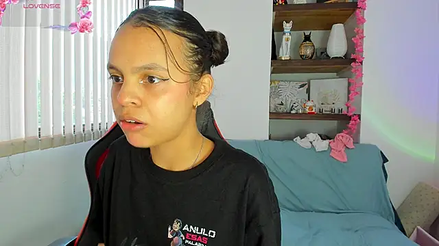 Danesacronin online show from November 2025 10:10:02 PM