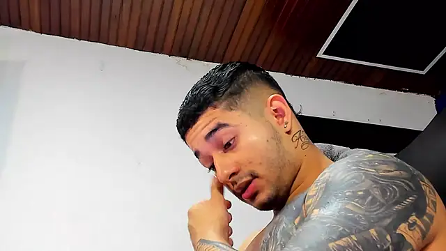 king falconer online show from November 2025 11:57:02 PM