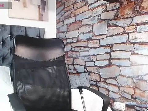 king falconer online show from November 2025 09:36:02 PM