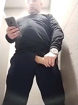 BigCristh79 online show from April 2026 07:44:02 AM