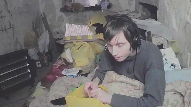Snapshot of makarov1993 chatting on April 2026 02:25:01 AM makarov1993 online show from April 2026 02:25:01 AM