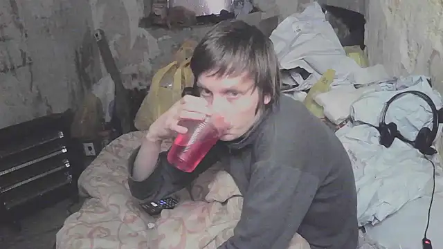 Snapshot of makarov1993 chatting on April 2026 02:20:01 AM makarov1993 online show from April 2026 02:20:01 AM