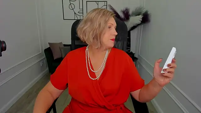 Snapshot of NinaStarle chatting on November 2025 04:34:01 AM NinaStarle online show from November 2025 04:34:01 AM