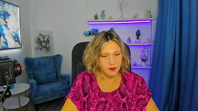 Snapshot of NinaStarle chatting on November 2025 04:44:02 AM NinaStarle online show from November 2025 04:44:02 AM