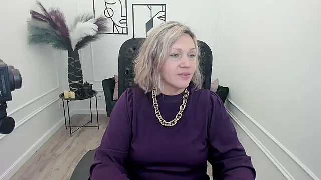 Snapshot of NinaStarle chatting on November 2025 04:27:01 AM NinaStarle online show from November 2025 04:27:01 AM