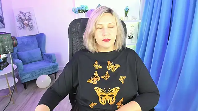 Snapshot of NinaStarle chatting on December 2025 04:39:01 AM NinaStarle online show from December 2025 04:39:01 AM