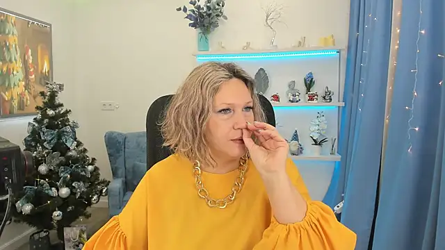 Snapshot of NinaStarle chatting on December 2025 04:18:02 AM NinaStarle online show from December 2025 04:18:02 AM