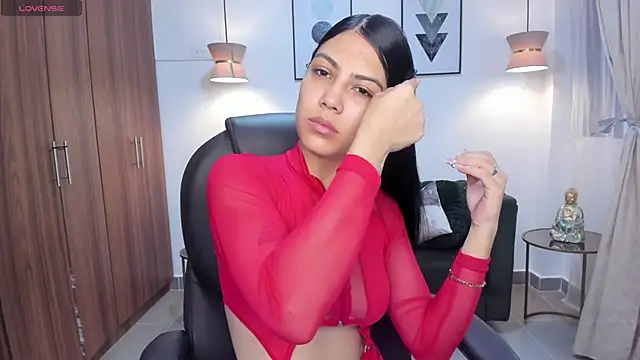 dafne hills online show from November 2025 08:00:01 PM