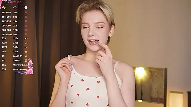 MaeEversley online show from March 2026 05:42:01 AM