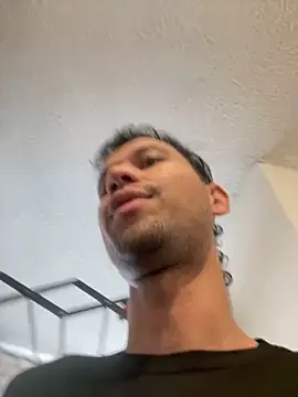 Michaell Spinelly online show from October 2025 01:23:02 PM