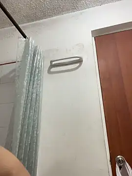 Michaell Spinelly online show from October 2025 07:47:02 PM