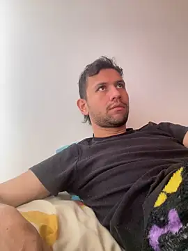 Michaell Spinelly online show from November 2025 02:54:01 PM