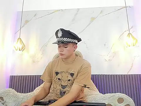 AndyFame1 online show from January 2026 06:23:01 PM