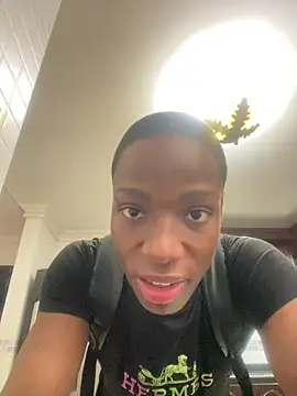 Snapshot of CharlesBrown_ chatting on May 2026 12:21:02 PM CharlesBrown online show from May 2026 12:21:02 PM