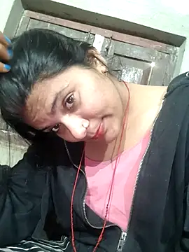 couple 71 online show from December 2025 05:06:02 AM