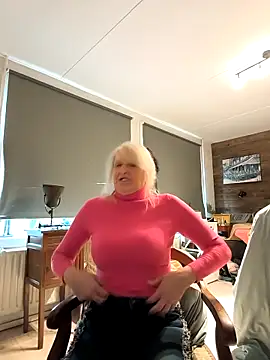 SexyKato001 online show from October 2025 01:57:02 PM