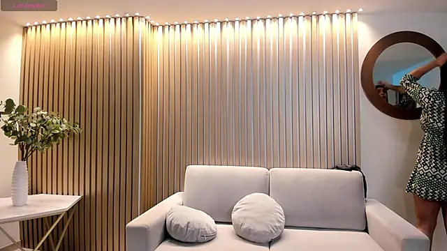 SarahYates online show from April 2026 03:58:01 AM