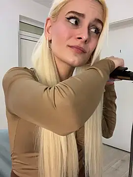 SelenaDaze online show from March 2026 05:13:01 AM