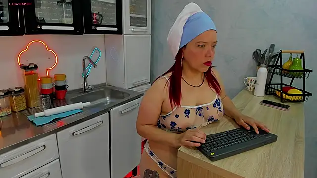 Snapshot of VeronicaBlake chatting on March 2026 01:05:01 PM VeronicaBlake online show from March 2026 01:05:01 PM