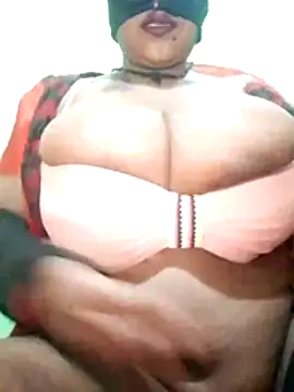 Dassing strip couple online show from February 2026 09:52:01 PM