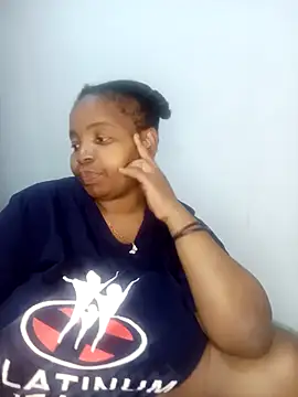 Snapshot of ShySexyBaddiexx chatting on September 2025 08:31:01 PM ShySexyBaddiexx online show from September 2025 08:31:01 PM