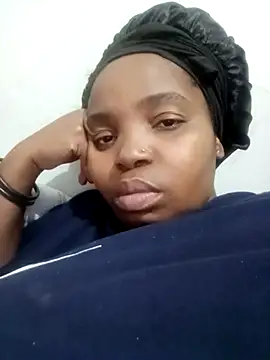 Snapshot of ShySexyBaddiexx chatting on September 2025 11:59:01 AM ShySexyBaddiexx online show from September 2025 11:59:01 AM