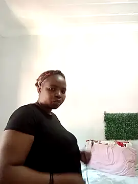 Snapshot of ShySexyBaddiexx chatting on October 2025 08:48:02 AM ShySexyBaddiexx online show from October 2025 08:48:02 AM