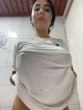 oh nina online show from April 2026 12:33:02 AM