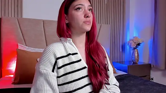 Victoria Beaumont online show from November 2025 12:02:02 PM