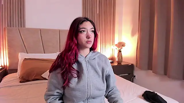 Victoria Beaumont online show from March 2026 11:38:02 AM