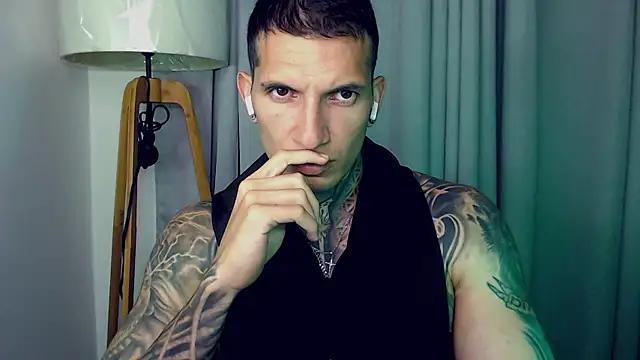 Shane Clay online show from November 2025 12:10:01 AM