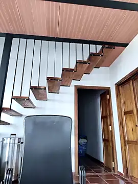 Hiroshi Shen online show from October 2025 12:28:02 PM