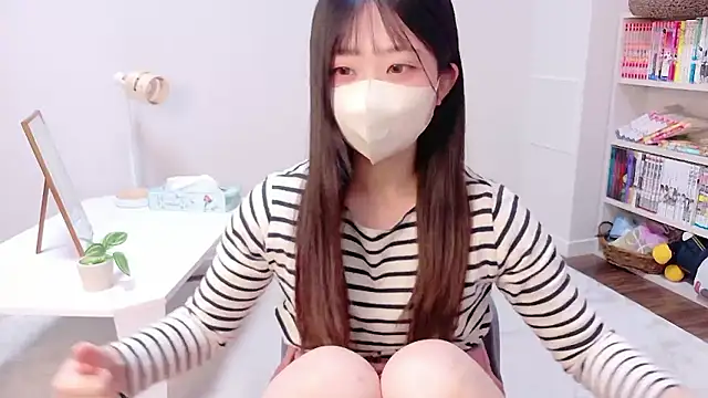 Snapshot of OSUSHI-CHAN chatting on October 2025 06:19:02 PM OSUSHI-CHAN online show from October 2025 06:19:02 PM