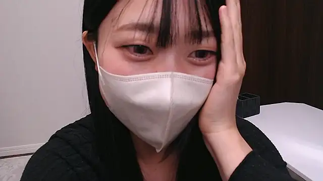 Snapshot of OSUSHI-CHAN chatting on November 2025 01:44:02 PM OSUSHI-CHAN online show from November 2025 01:44:02 PM