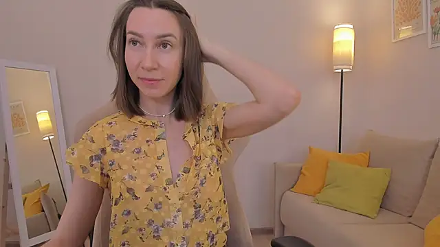 GoodGlamorGirl online show from July 2026 03:56:02 AM
