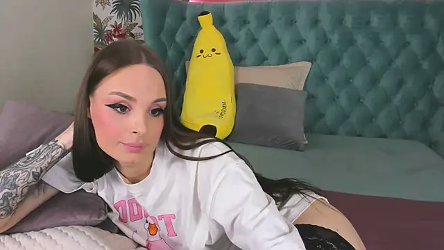 NaughtyLoryy online show from October 2025 08:27:02 AM